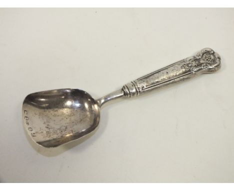 A GEORGIAN HALLMARKED SILVER CADDY SPOON 