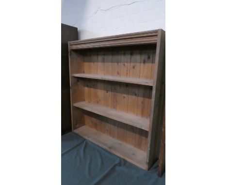 A Mid 20th Century Pine Three Shelf Open Bookcase, 85cm Wide. 