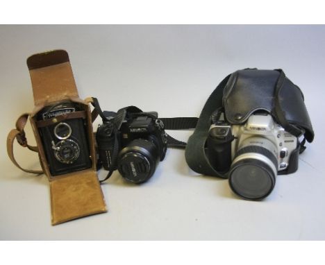 A VOIGTLANDER BRILLIANT TLR, in leather case, a Minolta Dynax 500Si, Super Film SLR fitted with a 28-80mm 1:3.5 zoom lens and