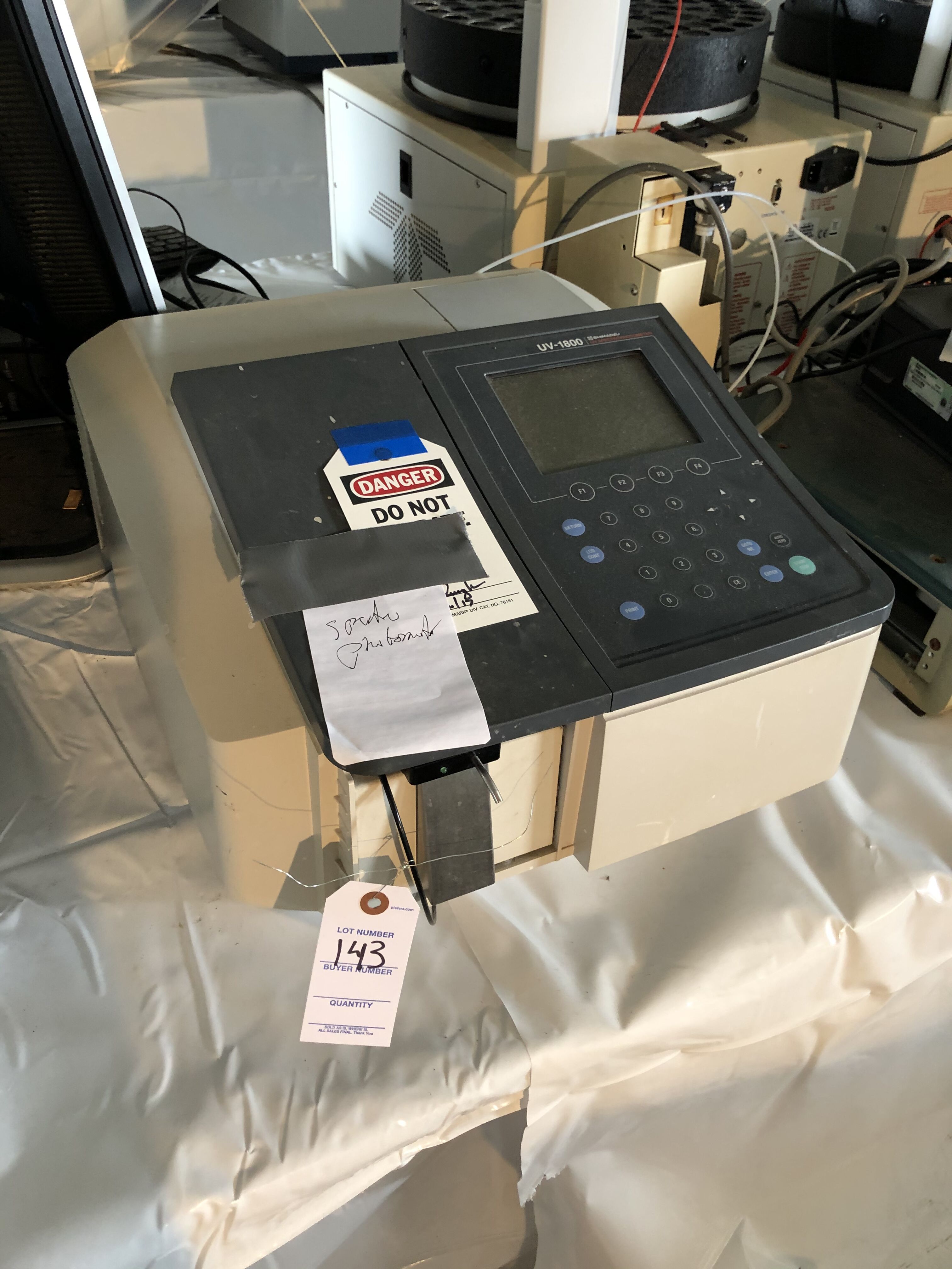 Shimadzu UV Spectrophotometer UV1800 Rigging Fee 48