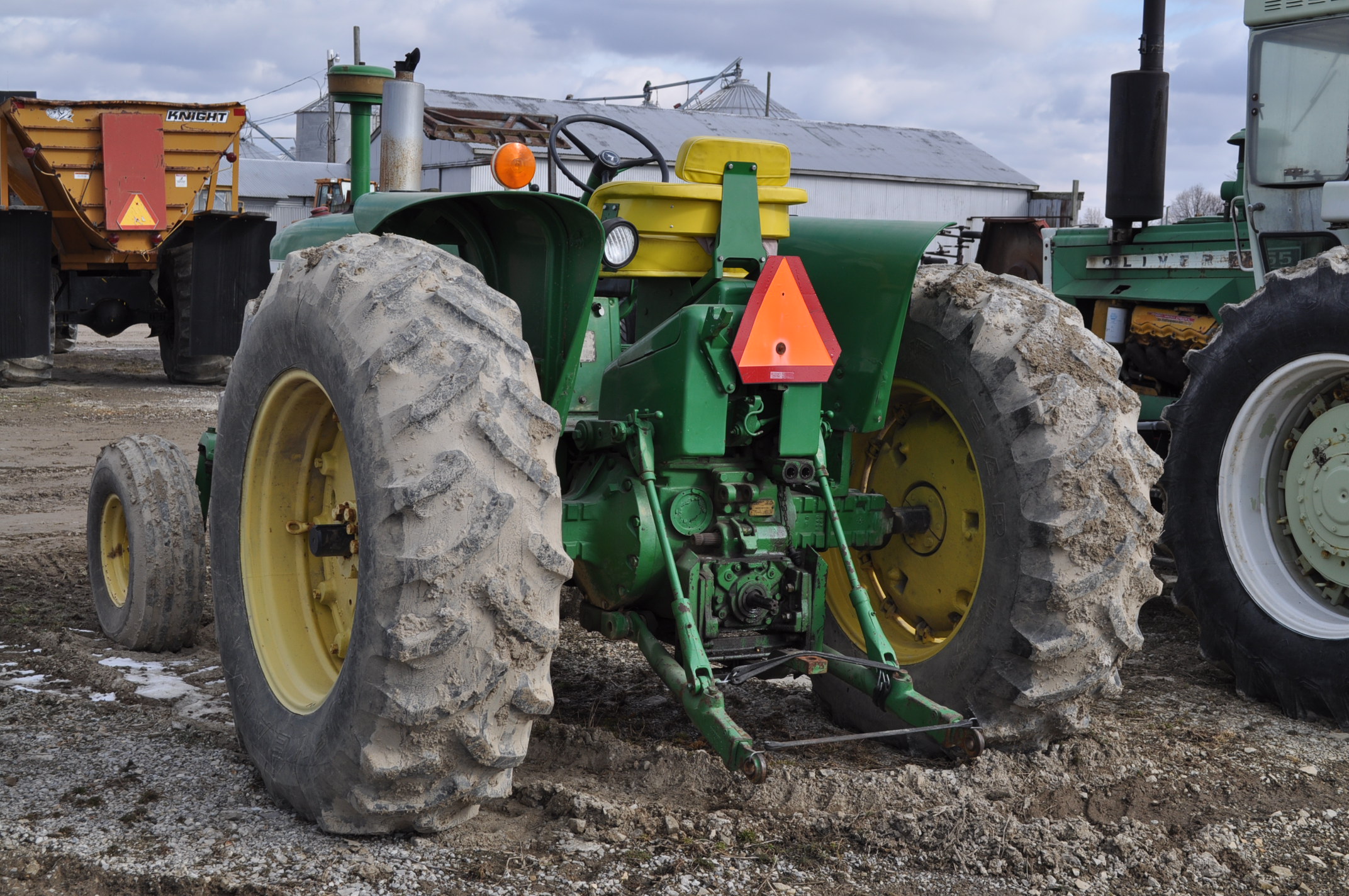 John Deere 4020 tractor, 9279 hrs, 1 hyd remote, 3 pt hitch, PTO, 18.4
