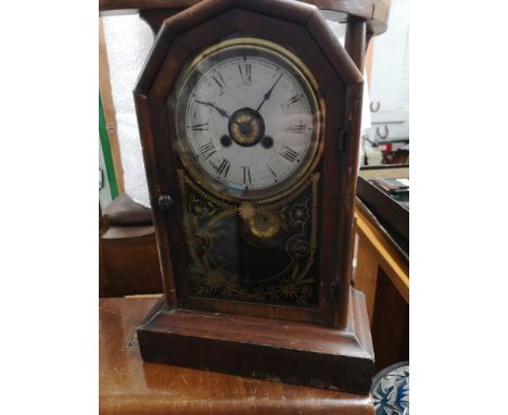 1900s mantle clock.. 