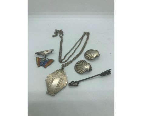 Vintage art deco jewellery 925 and sterling silver . 22.09grams in weight. 