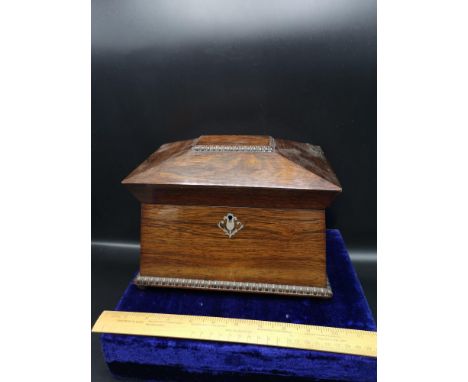 Stunning antique victorian double section tea caddy with fitted interior. 