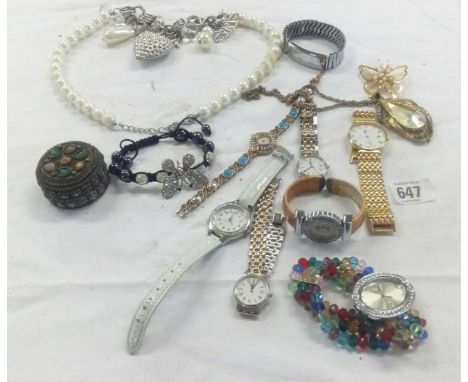 BAG OF MIXED WATCHES & COSTUME JEWELLERY INCL; A LADIES TISSOT WATCH