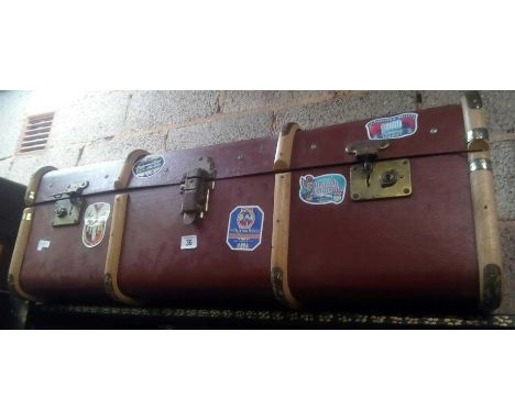 BROWN WOOD BOUND VINTAGE TRAVEL TRUNK WITH MANY SHIPPING &amp; HOTEL LABELS