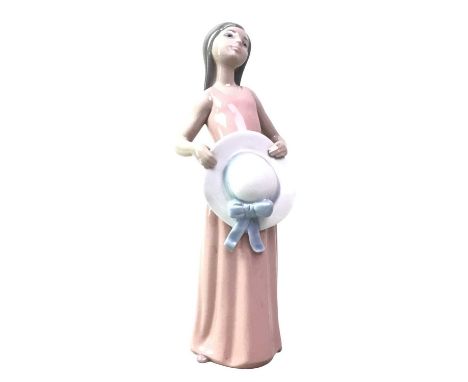LLADRO FIGURE OF A YOUNG GIRL WITH BONNET, AND OTHER CERAMIC FIGURES  including Lladro, Hummel and others26cm high