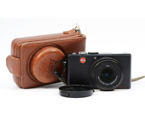 A Leica D-Lux 3 Digital Compact Camera, no battery or charger present, Serial No 3236023 