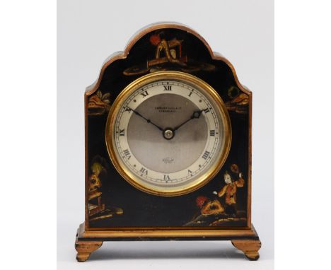 A mid 20th century English Elliott chinoiserie decorated mantel clock, 18.5cm tall. 