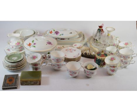 A quantity of ceramics to include, Coalport, Royal Worcester, Royal Albert, Gainsborough and Poole. 