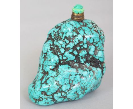 A CHINESE TURQUOISE STYLE BOULDER FORM SNUFF BOTTLE &amp; STOPPER, 6.3cm wide at widest point &amp; 7.6cm high overall.
