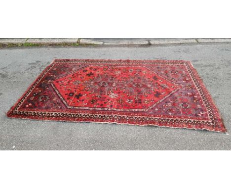 RED PATTERNED CARPET 60" X 90"