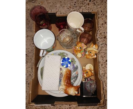 CARTON WITH 3 PENDELFIN CHARACTERS, GLASSES, CHINA, PLATES & A PARKER PEN SET