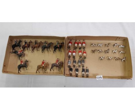 QTY OF BRITAIN'S LEAD HUNTING FIGURES, HUNTSMAN'S DOGS ETC