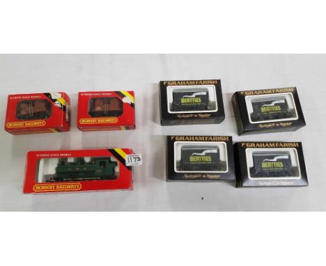 HORNBY RAILWAYS OO GAUGE GWR LOCO PANNIER TANK ENGINE, ROLLING STOCK & 4 WAGONS BY GRAHAM FARISH 