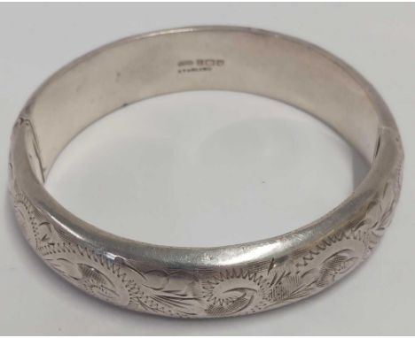 ENGRAVED SILVER BANGLE