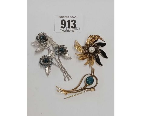 AN OPAL MOUNTED BROOCH & 2 OTHERS