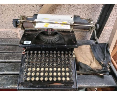 ANTIQUE SMITH PREMIER NO. 120 TYPEWRITER, PRESSURE BAR DETACHED