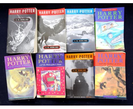 Collection of paperback Harry Potter books. (1 box)
