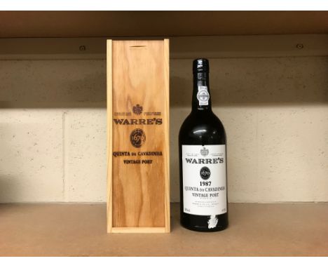 WARRE'S 1987 QUINTA DA CAVADINHA VINTAGE PORT
Bottled in 1989. 75cl, 20% volume.  CONDITION REPORT: Good. 