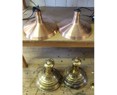 Two pairs of light fittings