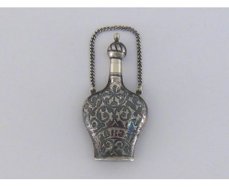 A Russian Provincial silver and niello scent flask, mark of YS (Cyrillic), Kiev, 1899/1908, with niello scrollwork on stipple