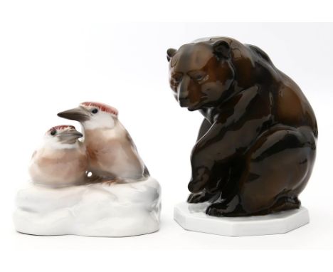 Schliepstein, Gerhard (1886 Braunschweig - Berlin 1963) Zwei Skulpturen "Braunbär" und "Vogelpaar" (1x Flügelspitze abgebroch
