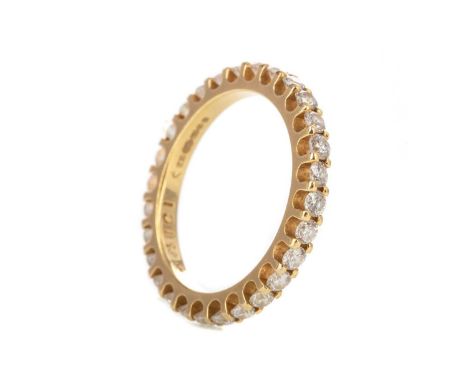 the round brilliant cut diamonds totalling approximately 1.00 carat, in eighteen carat gold, size K, 1.3g