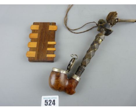 Vintage tobacco pipe and a treen card counter