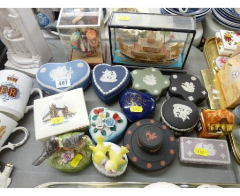 Quantity of Jasperware ring boxes and similar