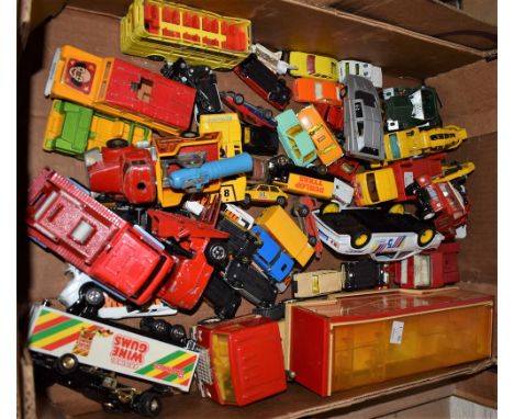 Die-cast Vehicles -, Corgi Toys Pinders Circus Landrover;  Great Marvo Berliet canon truck;  assorted juniors cars, Lonestar 