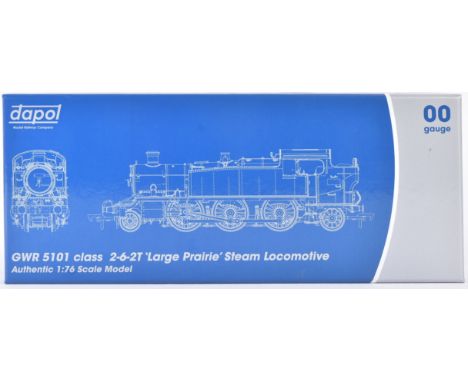 An original Dapol made 00 gauge model railway train set locomotive engine No; 4S-041-007 ' Large Prairie 6167 Lined Green L/C