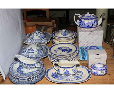 Collection of blue and white porcelain including Yuan Wood &amp; Sons, Spode Italian and Pagoda Myott Sons &amp; Co, approxim