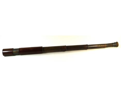 A WWI period Broadhurst Clarkson & Co ltd Four drawer brass telescope with leather outer case, overall length 75cm