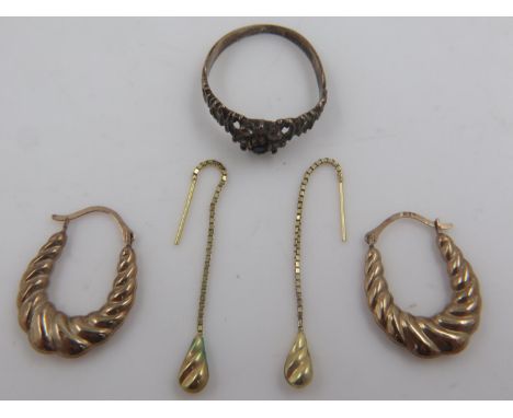 Two pairs of 9ct gold earrings and a stone-set sterling silver ring, weight of the earrings 1.3g. UK P&amp;P Group 0 (£6+VAT 