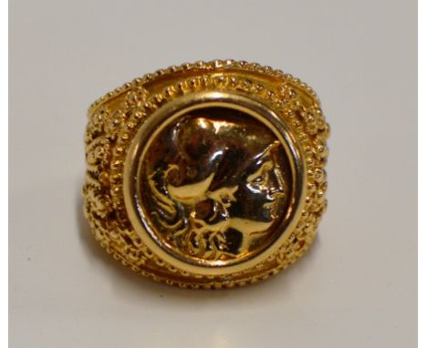 GENT'S HEAVY 18 CARAT GOLD COIN INSET RING - APPROXIMATE WEIGHT = 25.4 GRAMS     