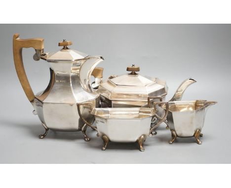 A George VI silver four piece tea set, Viners Ltd, Sheffield, 1939/1940, gross weight 55.5 oz.