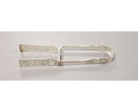 A pair of Victorian silver Kings pattern asparagus servers, George Adams, London, 1871, 25.3cm, 212 grams.