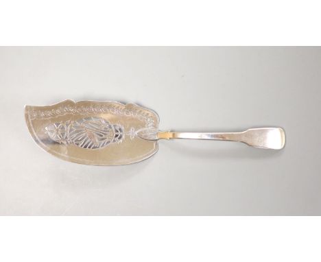 A George IV silver fiddle pattern fish slice, Robert Peppin, London, 1824, 28cm, 128 grams.