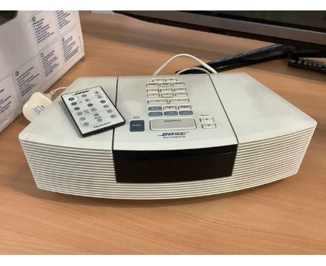 Bose Wave Radio/CD player in White with Remote controlThe CD function definitely works perfectly well