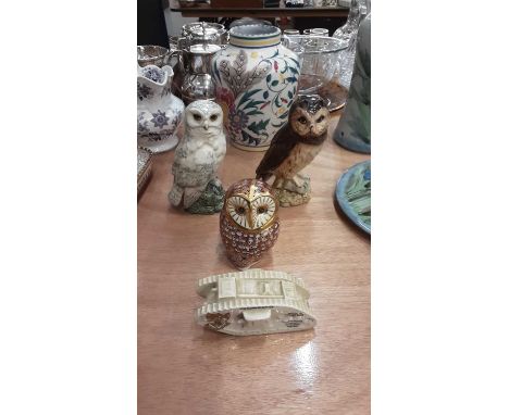 Poole Carter Stabler Adams vase with polychrome painted floral decoration, together with White &amp; Mackay owl decanters, Ro