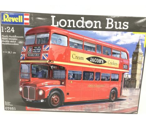 A Boxed Revell London Bus Model Kit #07651. 1.24 Scale.