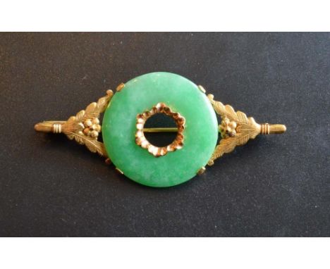 A Chinese Circular Jade Brooch within gold mount, 2.5 x 5cm 