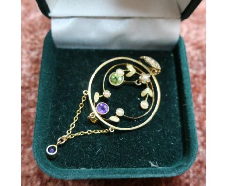 9ct gold seed pearl amethyst and Peridot pendant 