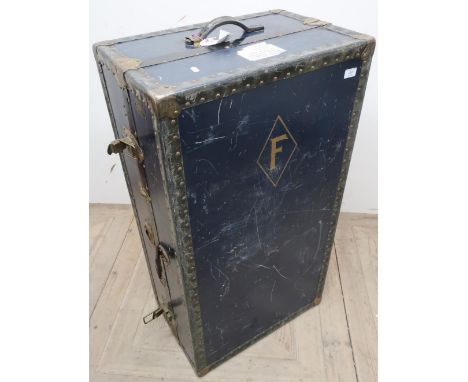Rectangular fitted standing travelling trunk, the fitted interior with hanging rails, drawers etc (56cm x 103cm x 39cm) 
