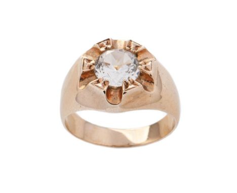 9ct gold ring set with clear stone, 5.7 grams, size S.  