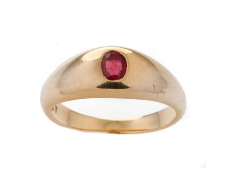 18ct gold hallmarked single ruby gypsy set ring, size S, weight 9.1g.  