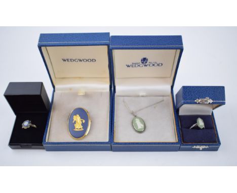 Wedgwood jewellery to include a gold on blue cameo brooch in gilt frame, a gold on silver ring with 2 green jasperware silver