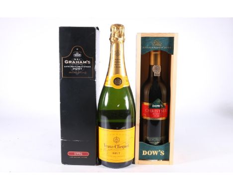 Bottle of Graham's LBV Late Bottle Vintage 1996 port 75cl 20% abv. boxed, a bottle of Dow's Christmas Reserve port 50cl 20% a