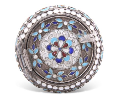 A RUSSIAN SILVER AND ENAMEL PILL BOX, 84 standard, bun-shaped with hinged cover, picked out with turquoise, blue, white and r